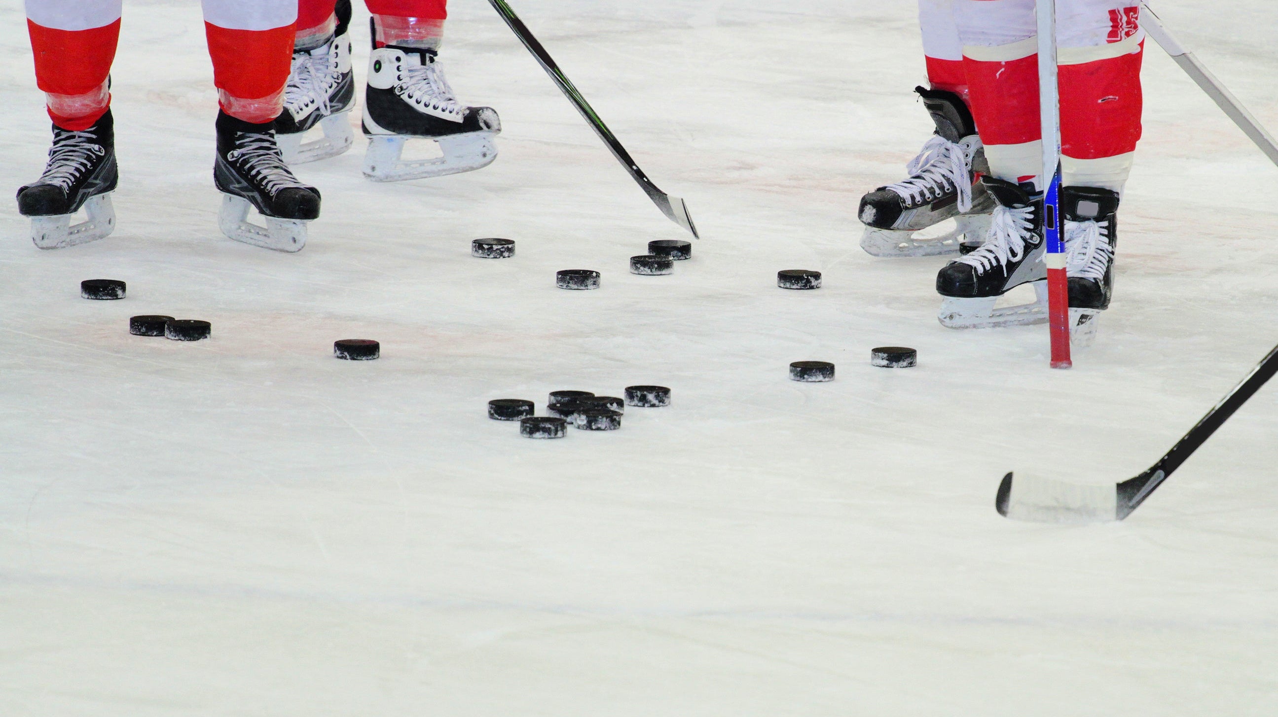 Players at hockey practice