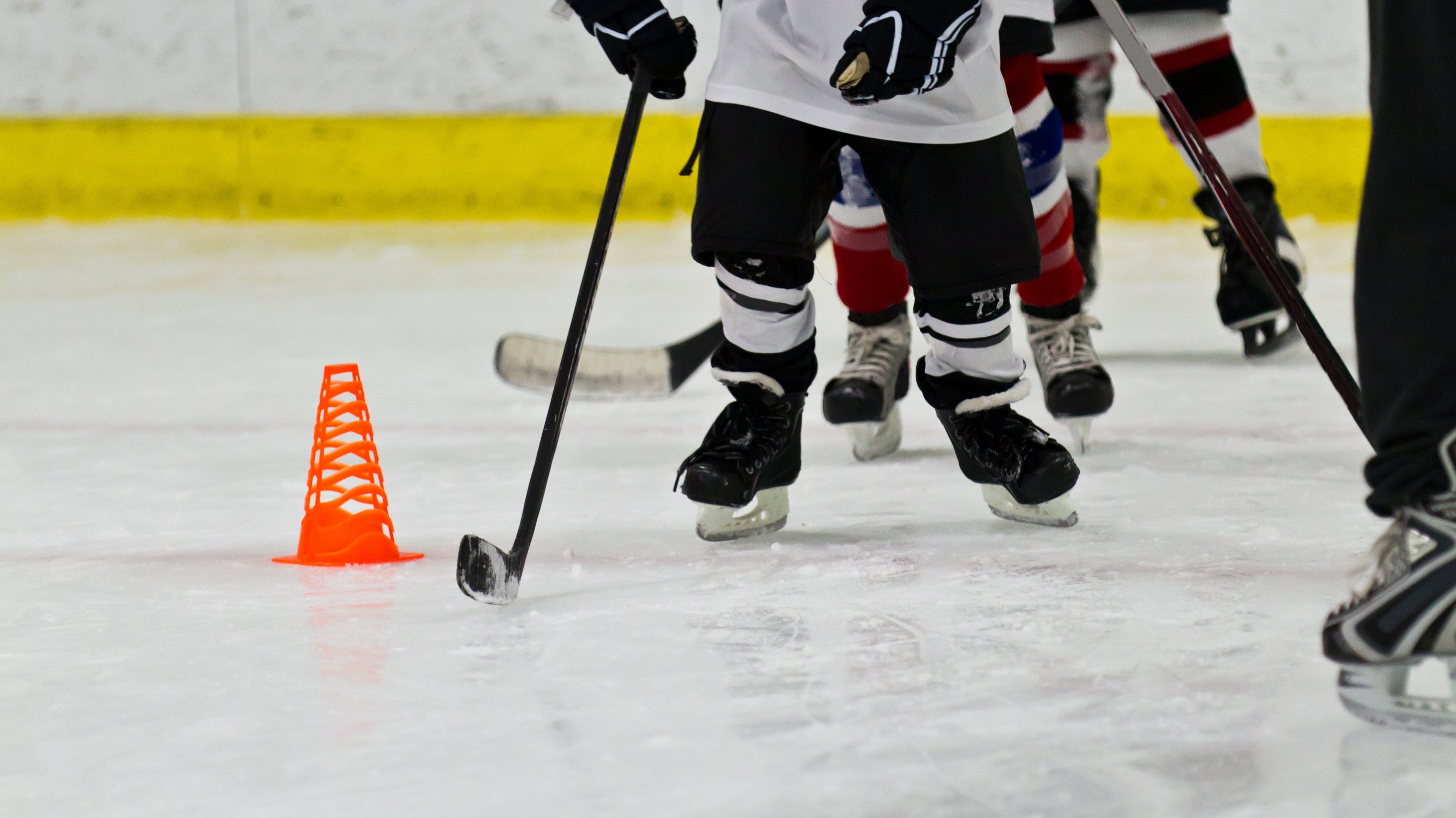 Choosing the Right Hockey Camp or Clinic for Your Player