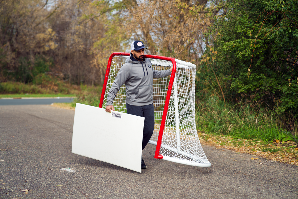 Easy to carry.  The Snipers Edge Backyard Goal