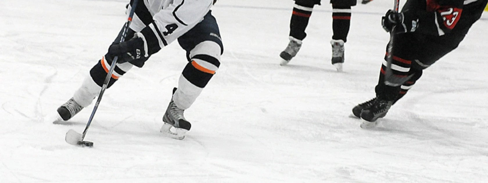 Snipers Edge Hockey Tarp backhand shooting